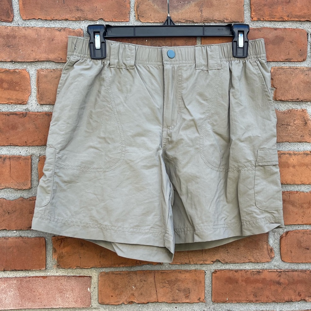 Columbia Lightweight Khaki Shorts